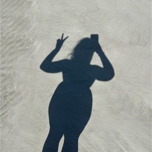 Meet your Posher, Cadie